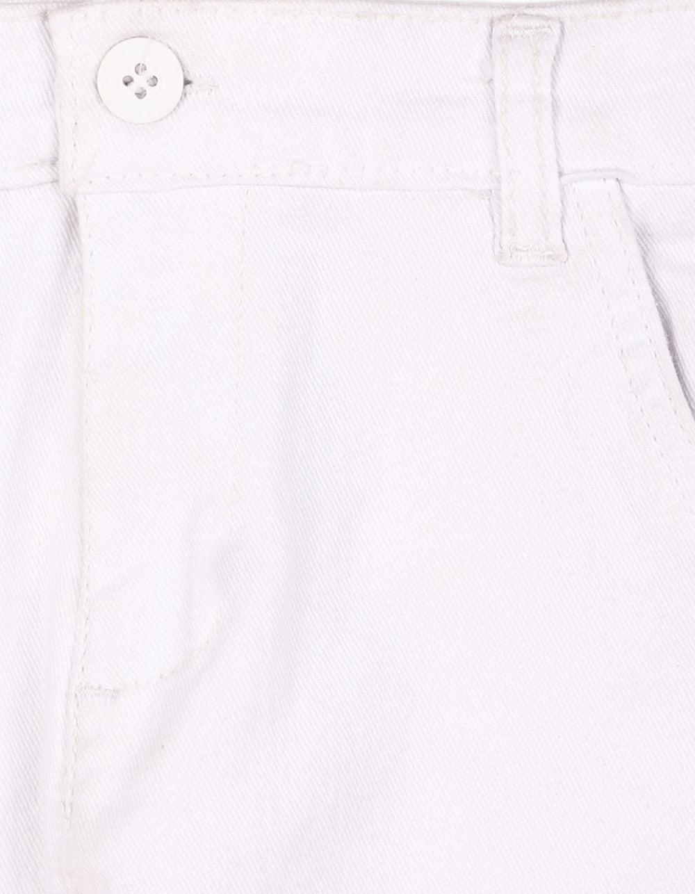 Cargo Shorts White Explorer's Essential at Zubaidas® - Pakistan’s No. 1 and the most trusted baby and kids store for over 50 years. Shop Online. Nationwide Delivery. Best Prices.