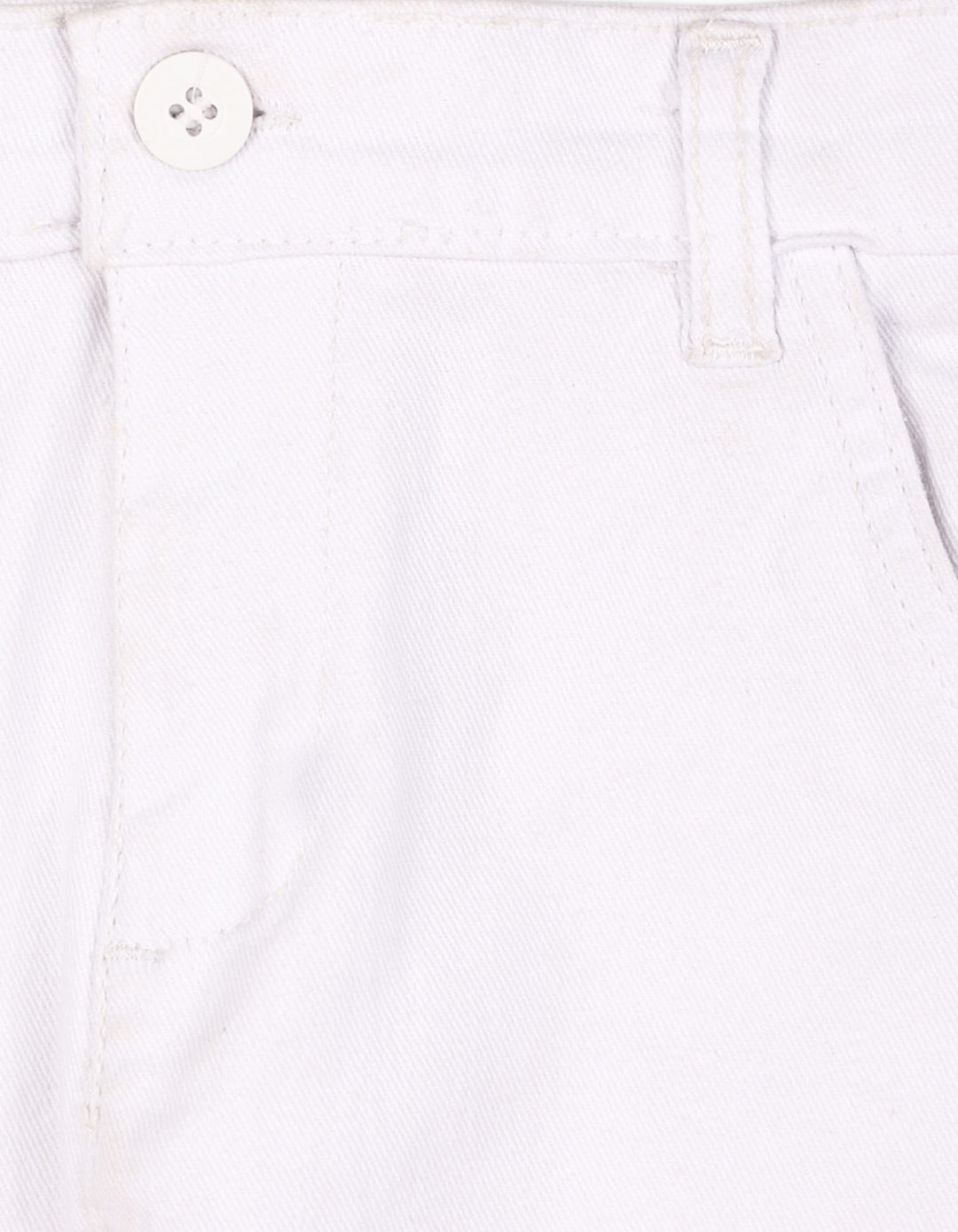 Cargo Shorts White Explorer's Essential at Zubaidas® - Pakistan’s No. 1 and the most trusted baby and kids store for over 50 years. Shop Online. Nationwide Delivery. Best Prices.