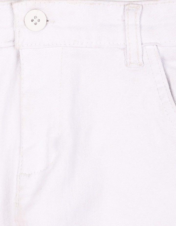 Cargo Shorts White Explorer's Essential at Zubaidas® - Pakistan’s No. 1 and the most trusted baby and kids store for over 50 years. Shop Online. Nationwide Delivery. Best Prices.