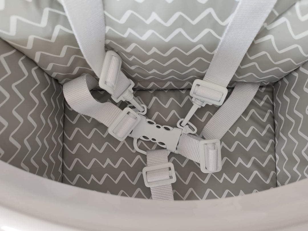 Zubaida's Bambies® Stylish & Compact Folding Baby High Chair with Adjustable Tray and 5-Point Harness - Zubaidas Official™