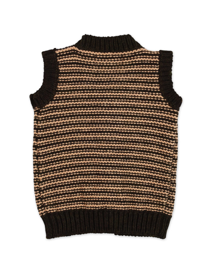 Zubaida's Sweater Sleeveless Front Botton