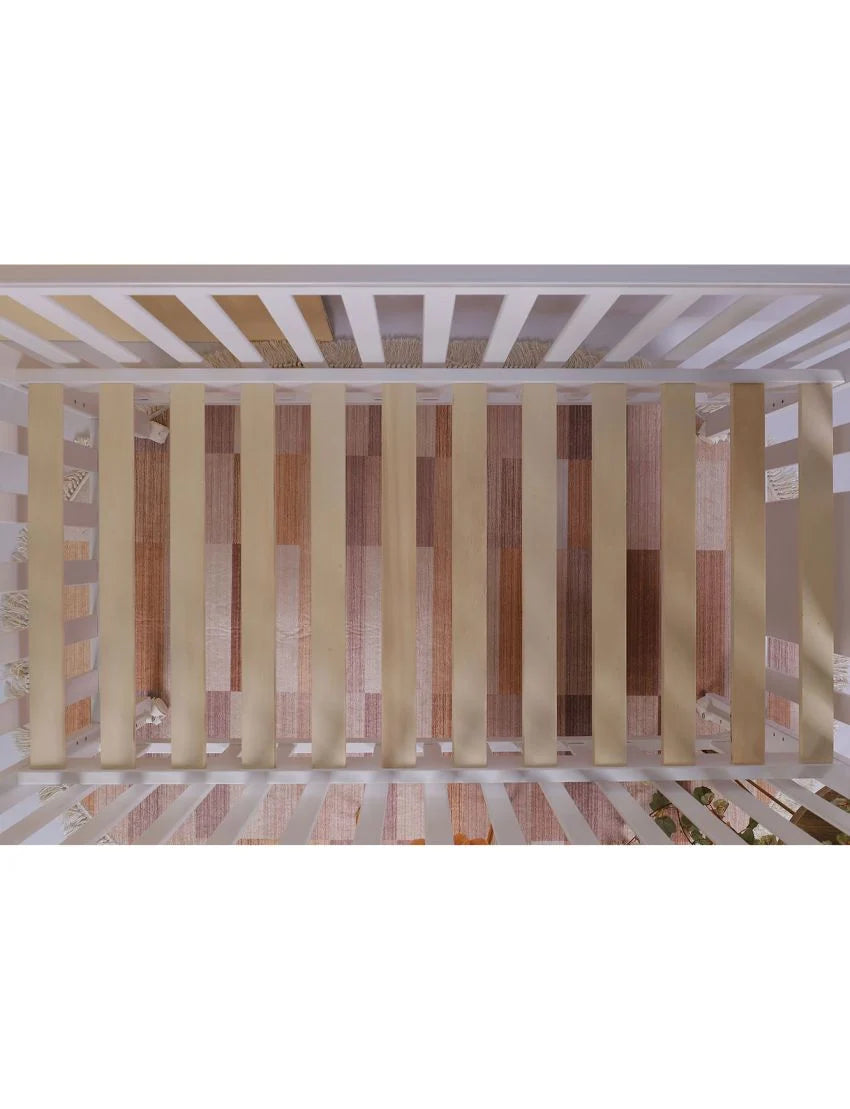 Wooden Cot White - Bear Theme