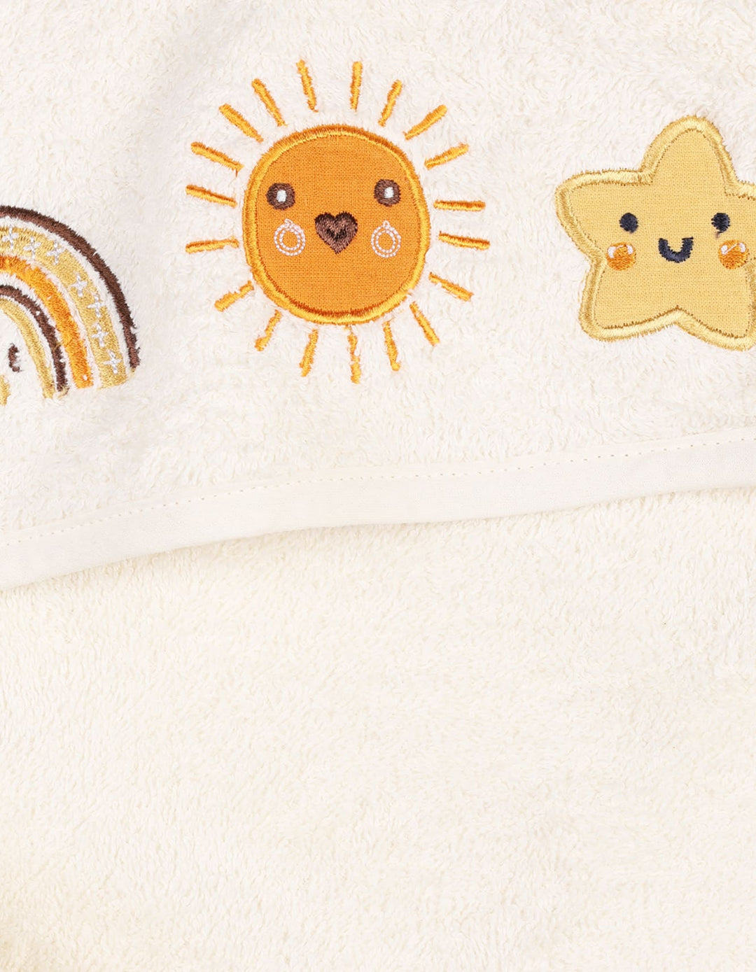 Baby Bath Towel Hooded&nbsp;Bambies® Off White Large at Zubaidas® - Pakistan’s No. 1 and the most trusted baby and kids store for over 50 years. Buy Online. Nationwide Delivery. Best Prices.