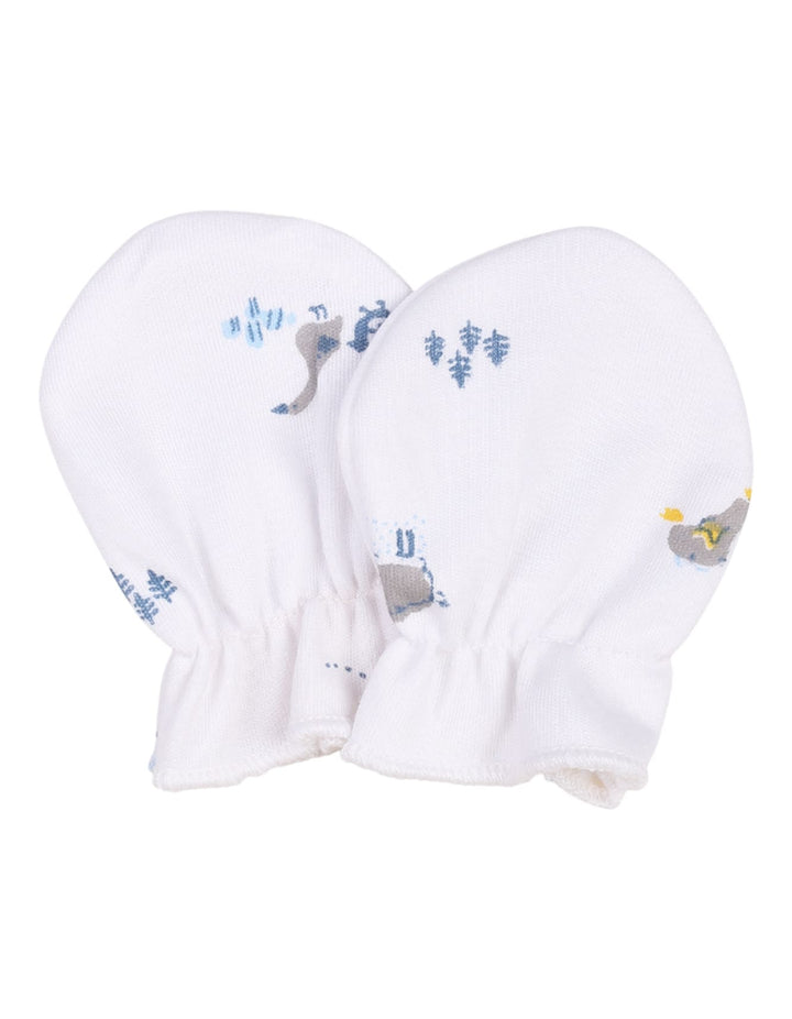 Bambies® Newborn Gift Set Farmlands at Zubaidas® - Pakistan’s No. 1 and the most trusted baby and kids store for over 50 years. Shop Online. Nationwide Delivery. Best Prices.