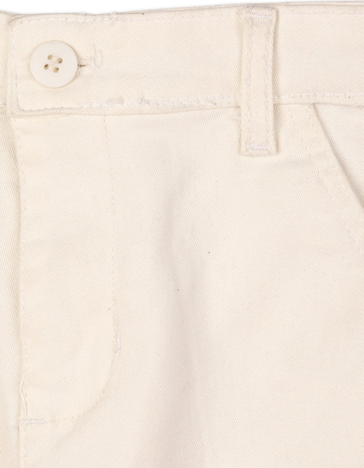 Cargo Shorts Off White Explorer's Essential at Zubaidas® - Pakistan’s No. 1 and the most trusted baby and kids store for over 50 years. Shop Online. Nationwide Delivery. Best Prices.