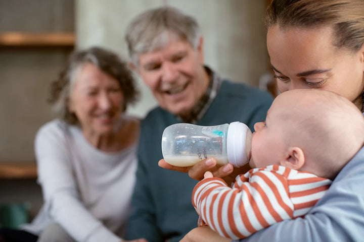 Philips Avent Natural Response Baby Bottle with Airfree vent 260ml SCY673/01 at Zubaidas Official™ Pakistan
