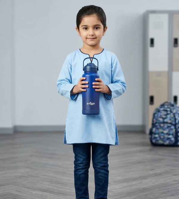 Smiggle Solid Blue 1000ml Straw Insulated Stainless Steel Water Bottle SM1000 at Zubaidas Official Pakistan