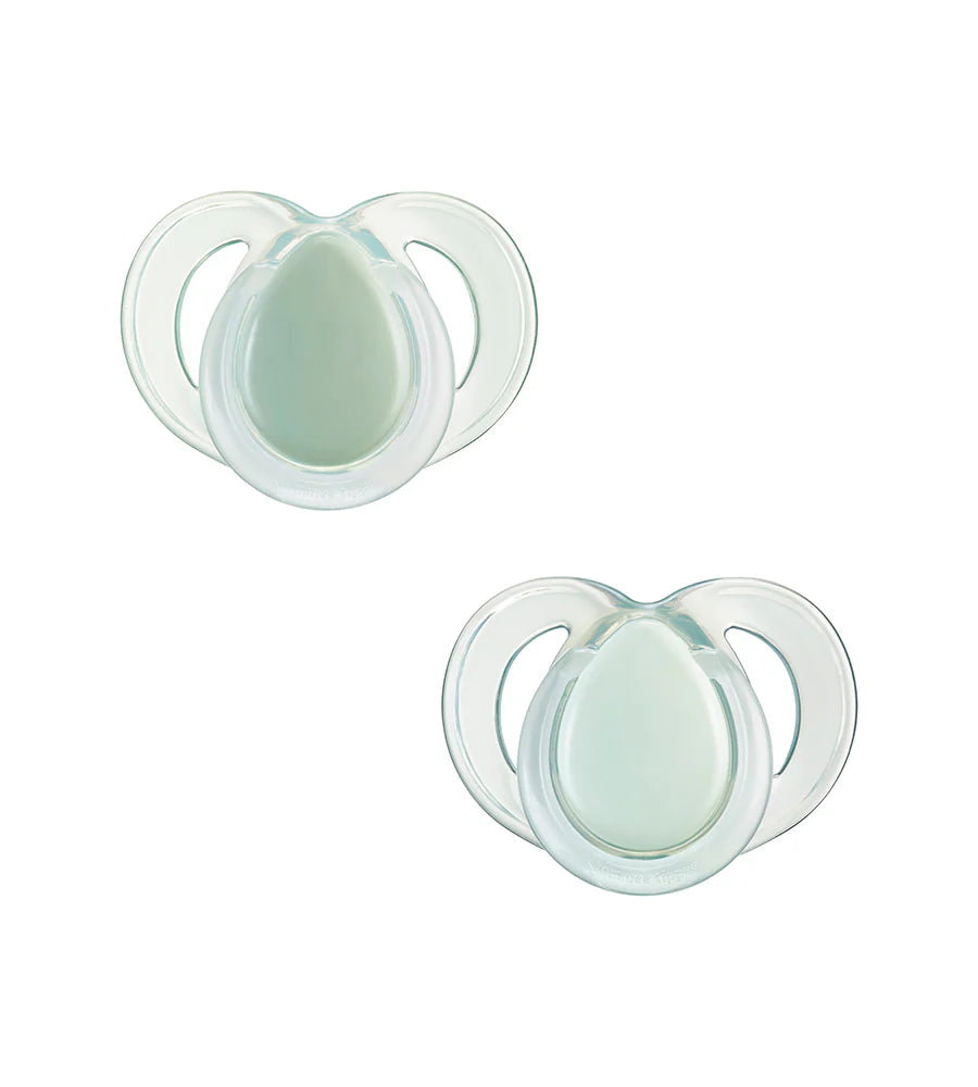 Zubaida's Tommee Tippee 6-18M Closer to Nature Night Time 2 Orthodontic Soothers - 433362 - Zubaidas Official™