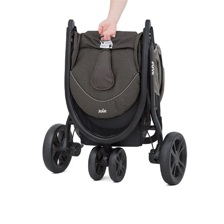 Travel System Joie™ Litetrax™ 3 Dark-Pewter T1112GBDPW000 at Zubaidas® - Pakistan’s No. 1 and the most trusted baby and kids store for over 50 years. Shop Online. Nationwide Delivery. Best Prices.