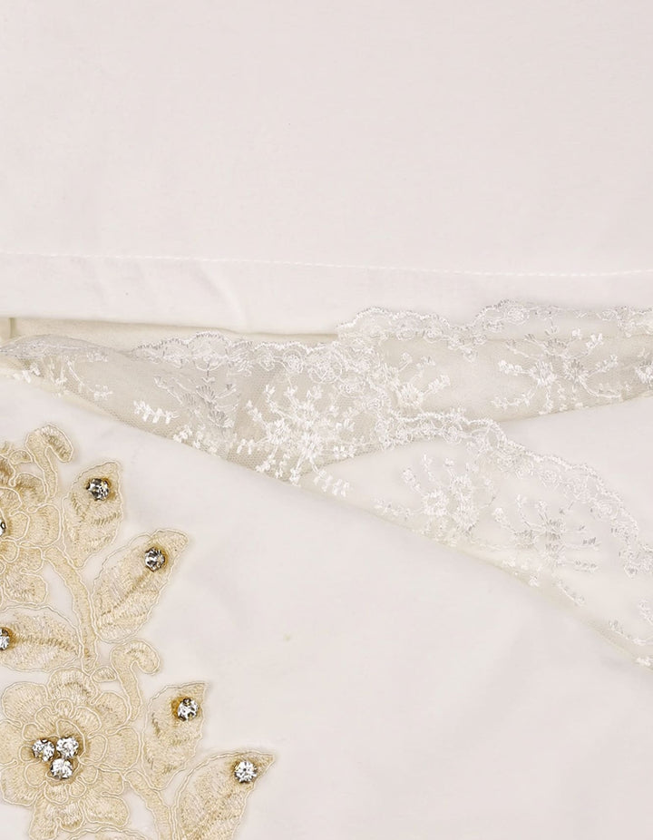 Baby Carry Nest Embroidered Flowers Off White at Zubaidas Best Online Baby Kids and Moms Store in Pakistan