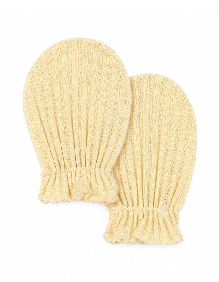 Baby Girl 5 Pcs Gift Set Ribbed Cream at Zubaidas Best Baby and Kids Store in Pakistan
