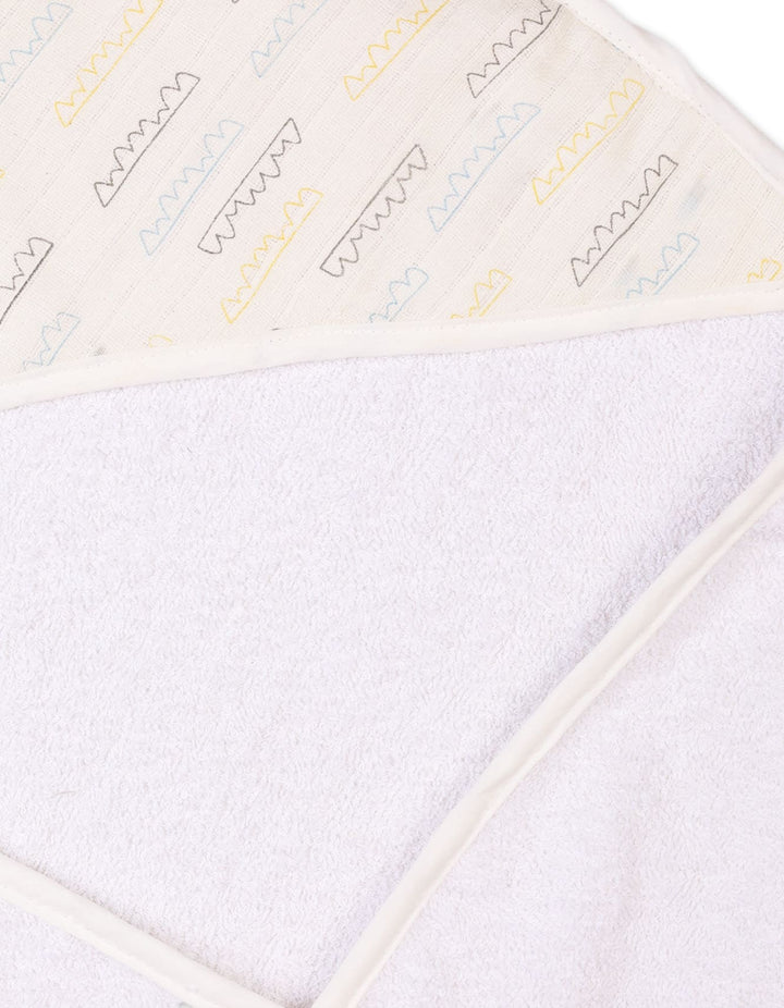 Newborn Baby Bath Towels Bambies Crown Hood White at Zubaidas Pakistan