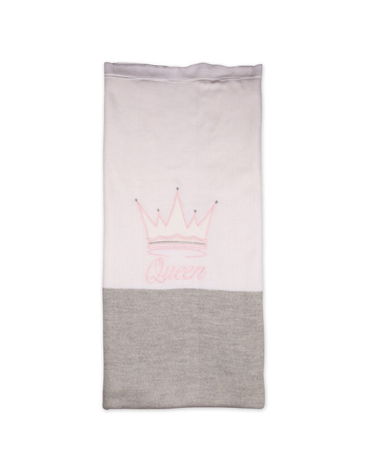 Newborn Girl Blanket Queen Pink and White at Zubaidas