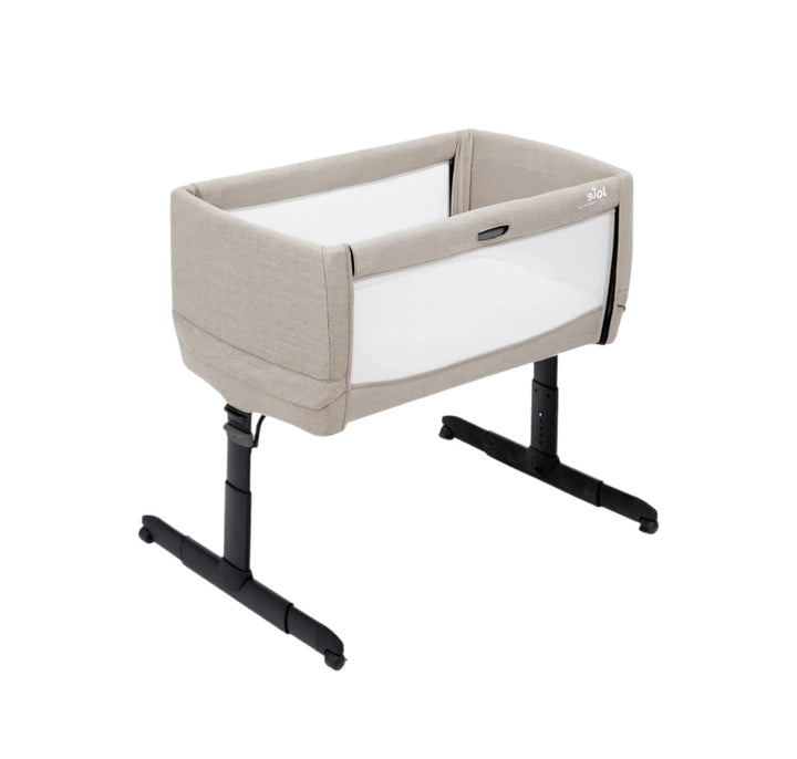 Zubaida’s Joie Travel Bedside Crib Roomie™ Go Clay (P2106AACLA000)