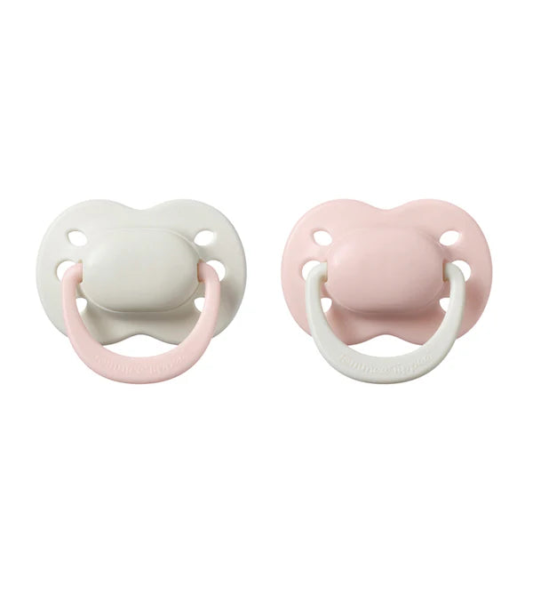 Tommee Tippee Newborn Girl Silicone Soother 0-2M Pack of 2 TT 458818 at Zubaidas